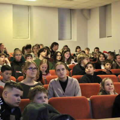 {"tiktok_developers_3p_anchor_params":"{"capability_name":"retouch_image_clear","source_type":"vicut","client_key":"aw889s25wozf8s7e","picture_template_id":""}","pictureId":"A3BD3BD8-3EBE-4DC1-8994-A055BC0C315F","source_type":"vicut","data":{}}